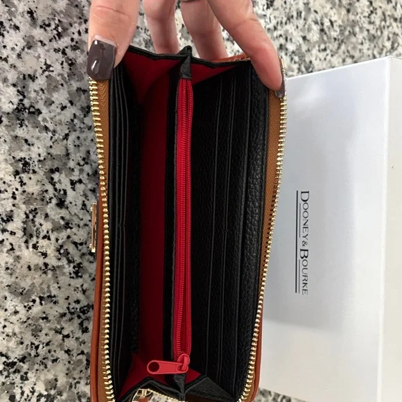 Dooney & Bourke Black Pebble Leather Wallet with Tan Edges - Picture 3 of 4